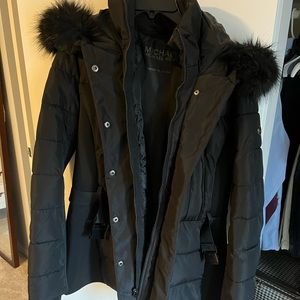 Size Large Michael Kors Womens Logo Puffer Parka coat with belt.